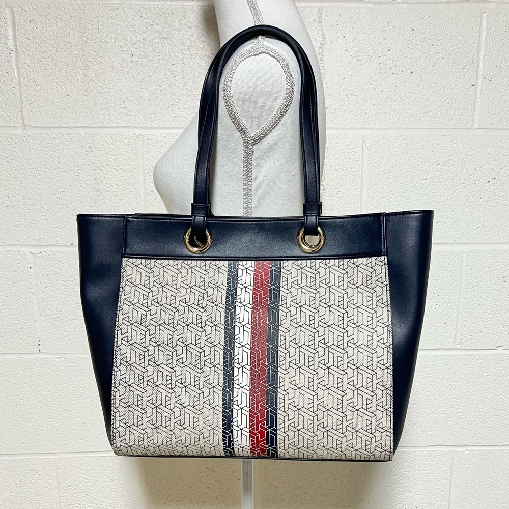 Tommy Hilfiger Tote